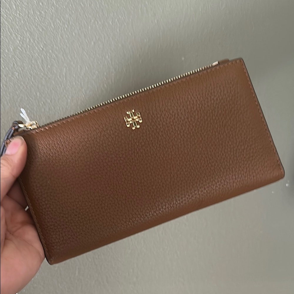 Tory Burch Blake Tan Leather-wallet with Gold Logo